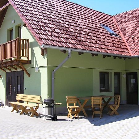 Penzion U Tomasu Wschechowitz Kültér fotó